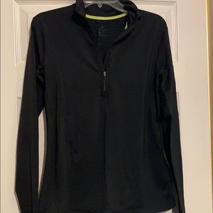 Quart zip workout top